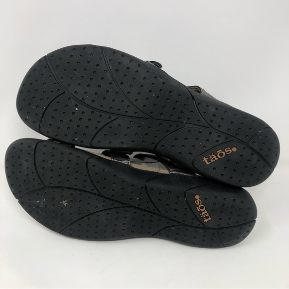 Taos Prize 4 Open Toe Sandals Pewter Gray Leather Three Strap Slip On Flip Flops - Picture 8 of 12